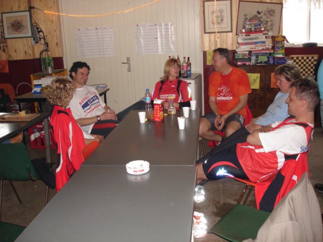 2006HWK 140.jpg